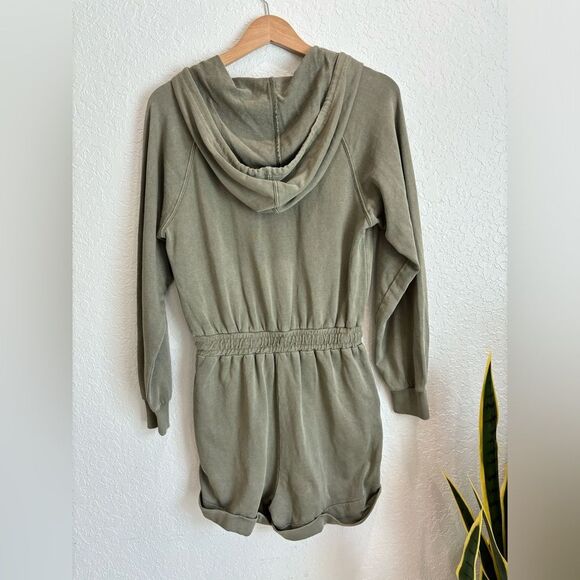 L*Space Stay Cool Green Romper Size Small - Picture 4 of 5